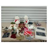 Plastic tub with lid & asst Christmas decor