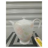 Tea pitcher 7.5"