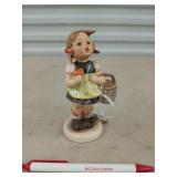Goebel Hummel "sister" figurine TMK1