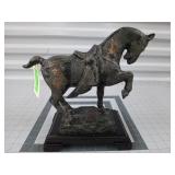 Heavy horse statue 11"