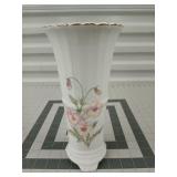 Porcelain vase 10"