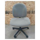 Rolling office chair