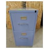 Metal 2 drawer file cabinet 29 x 15 x 26.5