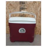 Igloo 30 qt cooler with handle