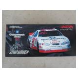 2001 Kevin harvick 1:24 scale diecast replica, new
