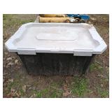 Kobalt plastic tote with lid 15x21x30