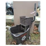 Industrial mop bucket