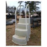 Fiberglass pool steps 43x29x48