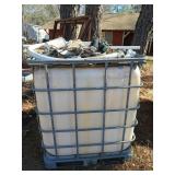 Aquaponics tank with accessories 275-300 gal