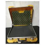 Padded locking case 12x 21x10
