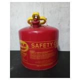 Metal 5 gallon fuel can