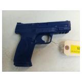 S&W M&P 9 training pistol