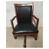 Rolling office chair