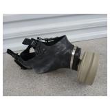 Gas mask w/ filter