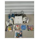 Sega Dreamcast console & 2 controllers, 5 games