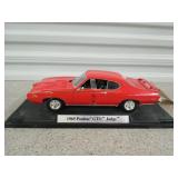 1969 Pontiac GTO judge 1:18 scale diecast replica