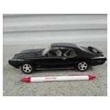 1969 Pontiac GTO judge 1:24 scale diecast replica
