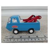 Antique metal/plastic Tonka wrecker