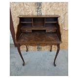 Beautiful little ladies riding desk with Queen