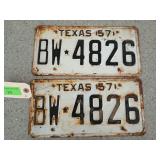 Set of 1957 Texas license plates