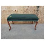 Bench with Queen Anne legs 21x19x41