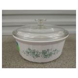 CorningWare dish with lid 2.5L