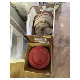 16 piece home trends dinner plates, cups