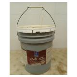 4 gallons of white Sherwin-Williams acrylic paint