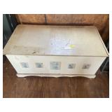 Toy box needs hinges on lid