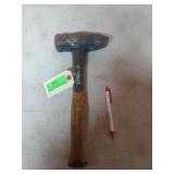 DeWalt 3 lb handheld sledge hammer