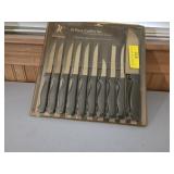 10 pc cutlery set (NEW)