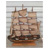 Wooden Pride of Baltimore II model ship 17 x 15.5