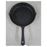 Cast iron skillet 10"