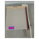 Boston 2612 paper cutter