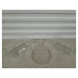 2 Pyrex loaf pans, pie plate