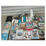 Nintendo Wii, 10 games, controllers, accessories;
