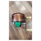 vintage Bronson classic 920 fishing reel works