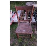 beautiful antique chair good and solid