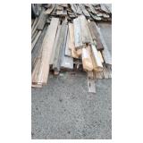 pallet full of 5ft and under wood pieces