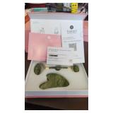 L-Natural Jade Roller and Gua Sha brand new in