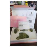 L-baimei Lot of 2 brand new in box natural green