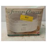 Electric jewelry cleaner