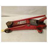 2 ton hydraulic floor jack, needs fluid