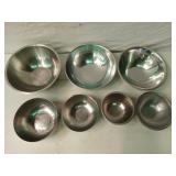 7 asst stainless mixing bowls 6.5" - 12"