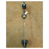 Bolens 31cc gas string trimmer, has compression