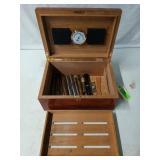 Humidor with 6 cigars, cutter, etc