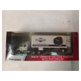 Briggs & Stratton Mack granite day cab and pup