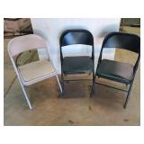 36" round table and 3 chairs