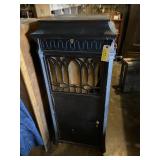 Thomas Edison disc phonograph.. diamond disk