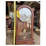 Hermle shelf clock with key